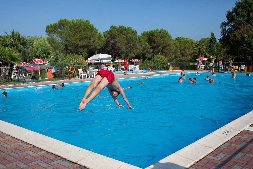 Camping La Rocca Manerba del Garda Luaran gambar