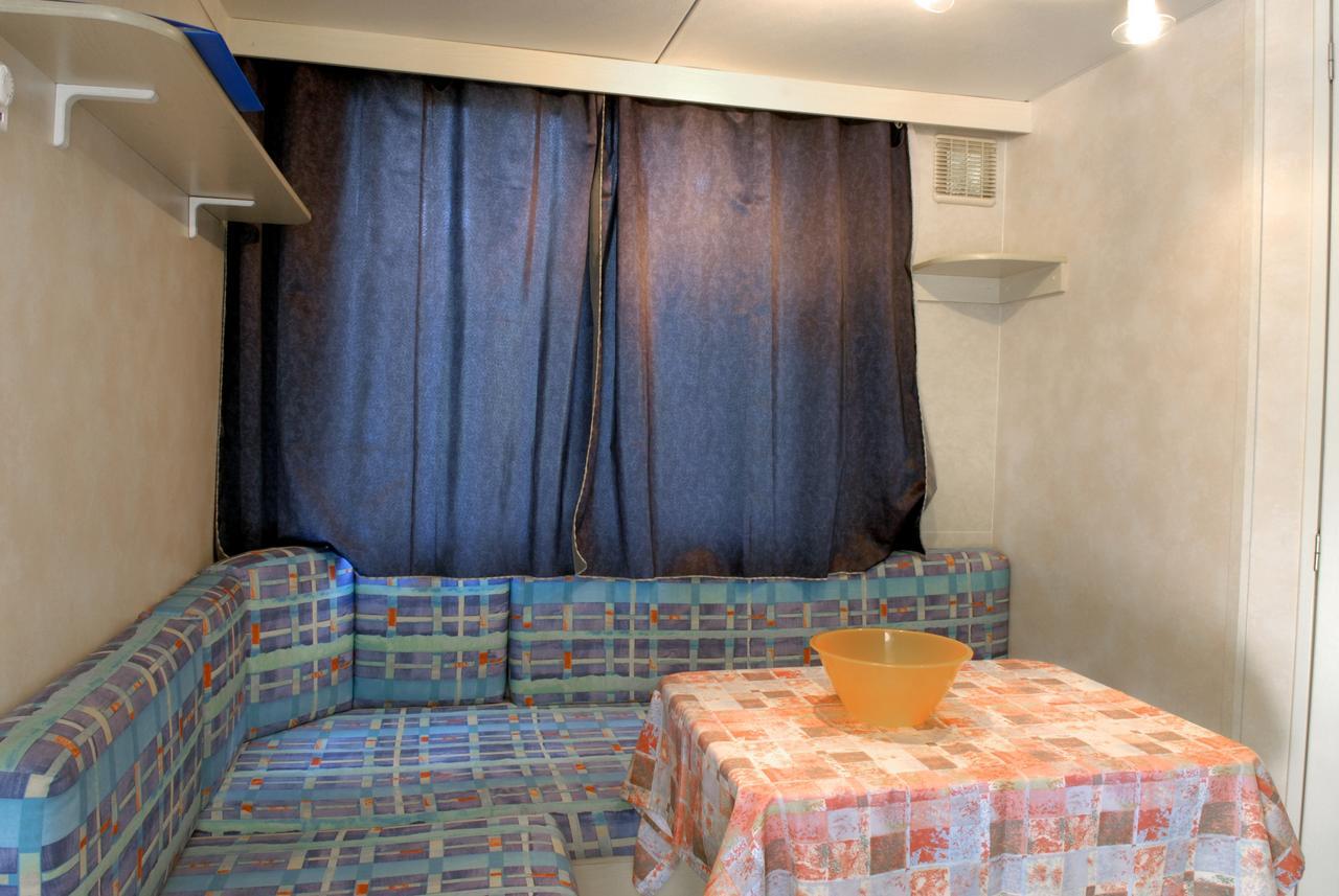 Camping La Rocca Manerba del Garda Luaran gambar