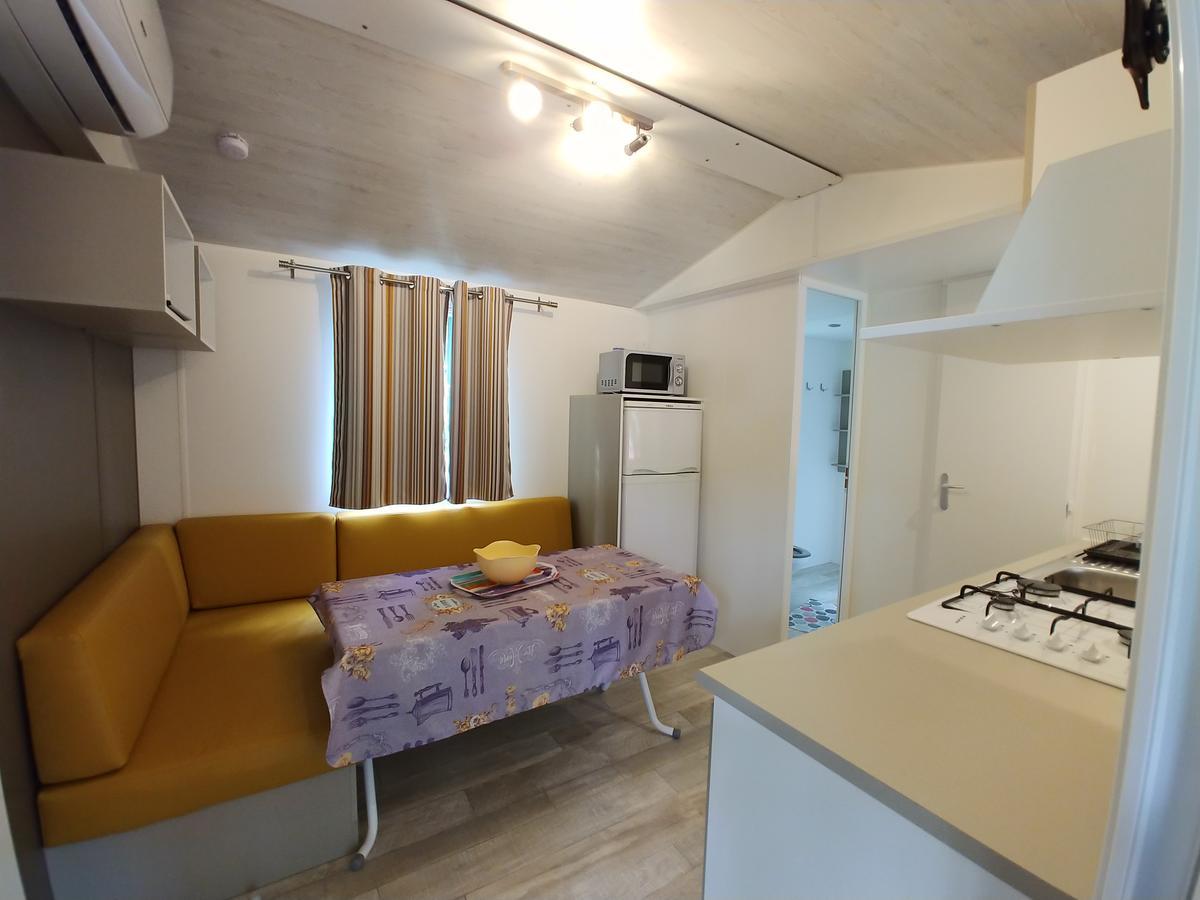 Camping La Rocca Manerba del Garda Luaran gambar